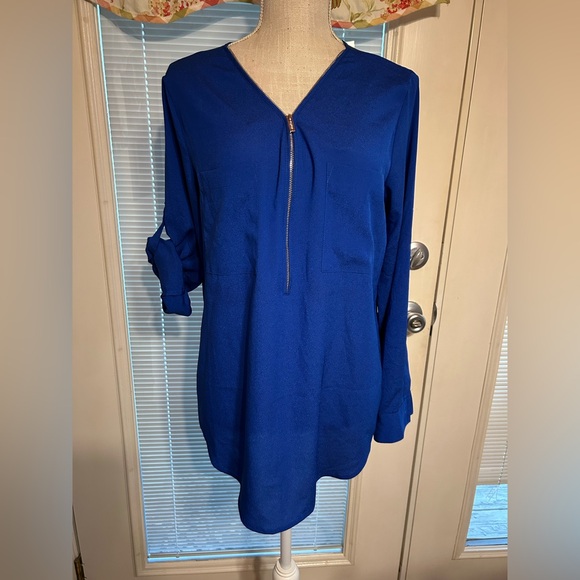 Calvin Klein Tops - Blouse #4076